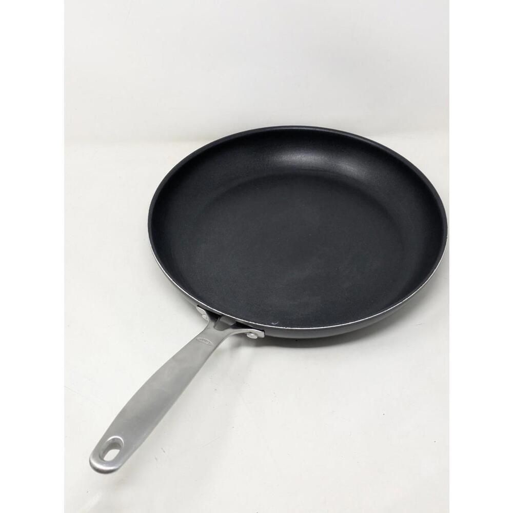 OXO 12-inch Non-Stick Skillet Frying Pan Dishwasher Safe-Good Condition